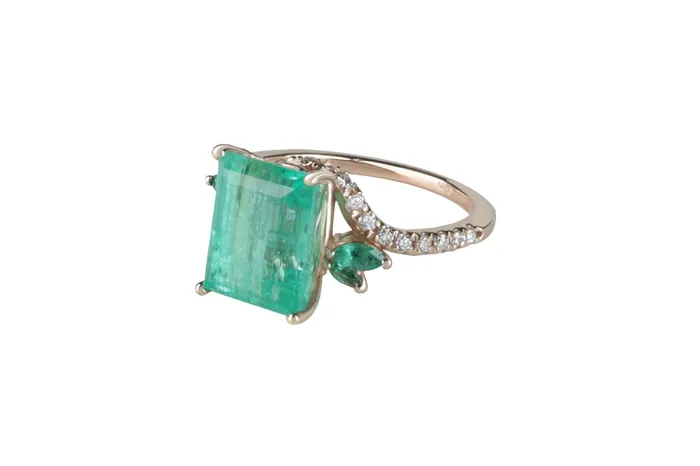 GIA Certified 475 ct Emerald and Diamond Ring Crown Jewels Coin Rings