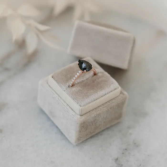 The Celeste 14k Yellow Size 95 Stone PS131 Sand Dune Ring Box Custom Engraving 0 VENVS Rings The Celeste 14k Yellow Size 95 Stone PS131 Sand Dune Ring Box Custom Engraving 0 VENVS Rings