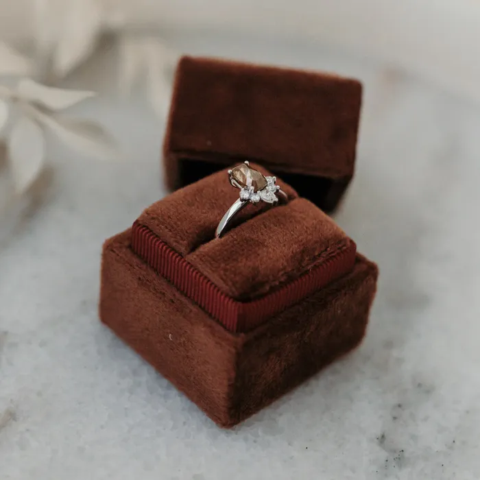 VENVS Rings The Celeste 14k White Size 7 Stone MG4 Fremont Ring Box Custom Engraving 0 VENVS Rings The Celeste 14k White Size 7 Stone MG4 Fremont Ring Box Custom Engraving 0